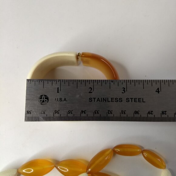 Plastic Necklace Hinge Bracelet Set Orange Beige Vintage Retro Mod Barrel Clasp - Picture 13 of 16